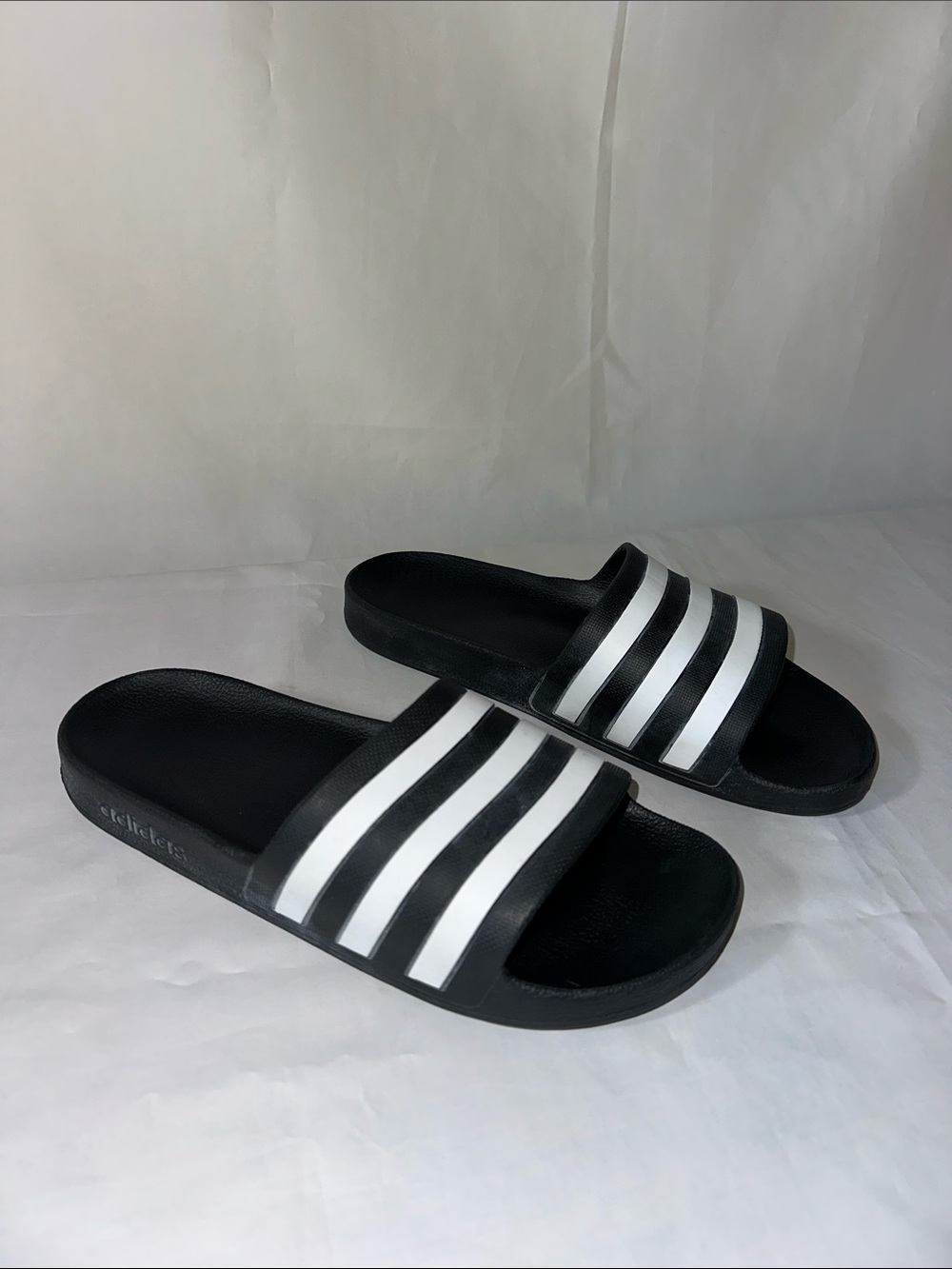 Adidas Adilette Aqua Slides Black White 3 Stripe Slip On Sandals Mens 9